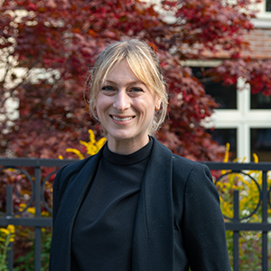 Portrait of Dr Zoe Kiklis